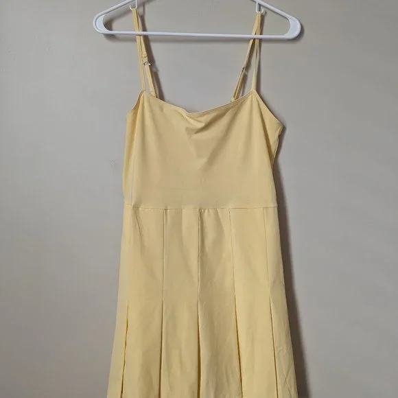 Abercrombie and Fitch Pleated Traveler Mini Dress - Picture 2 of 9